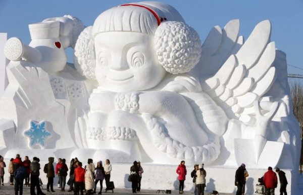 Харбин приглашает на грандиозный фестиваль ледовых скульптур