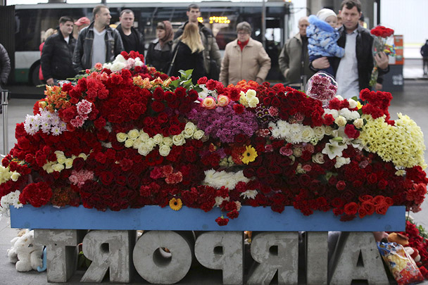 Родственники погибших в результате теракта россиян требуют от СК прекратить бардак и выдать им тела для погребения