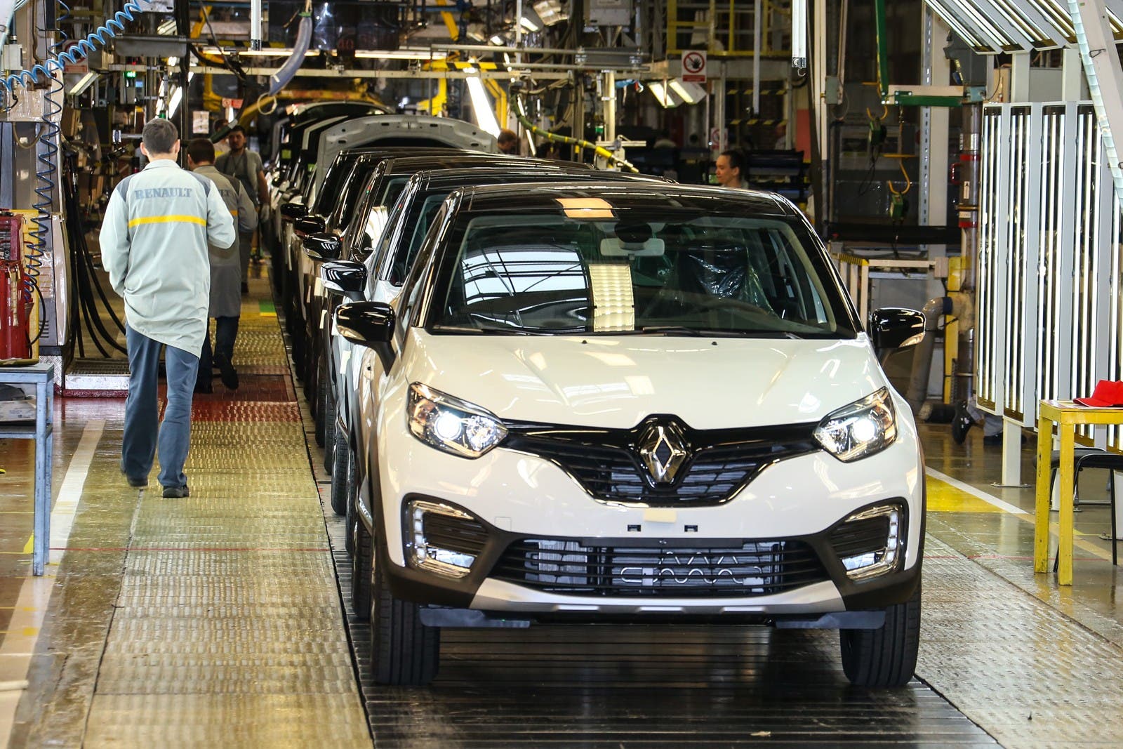 Renault задумался о закрытии нескольких заводов во Франции