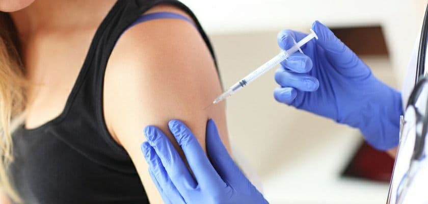 Science Advances: как вакцины против SARS-CoV-2 могут повлиять на менструальный цикл