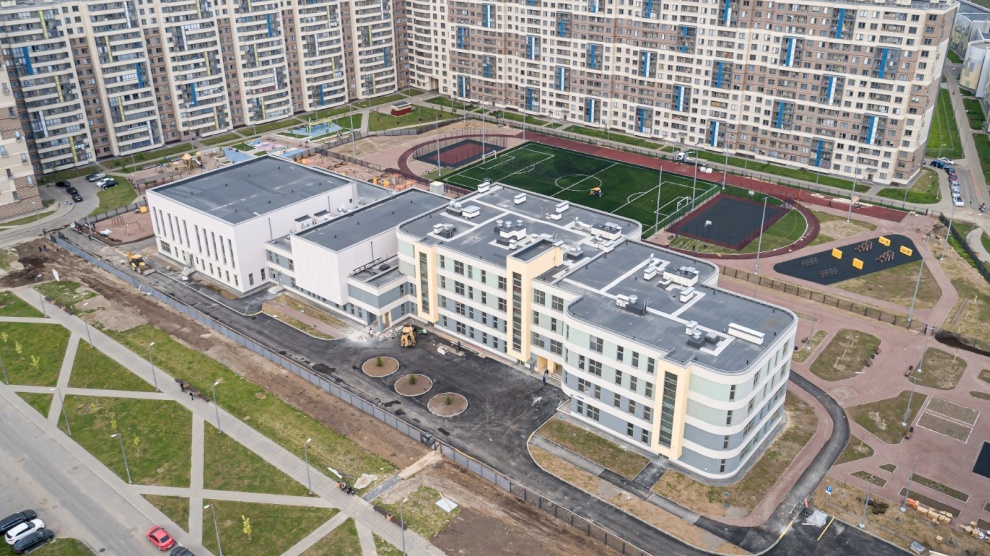 В Московском районе Петербурга досрочно построили новую школу